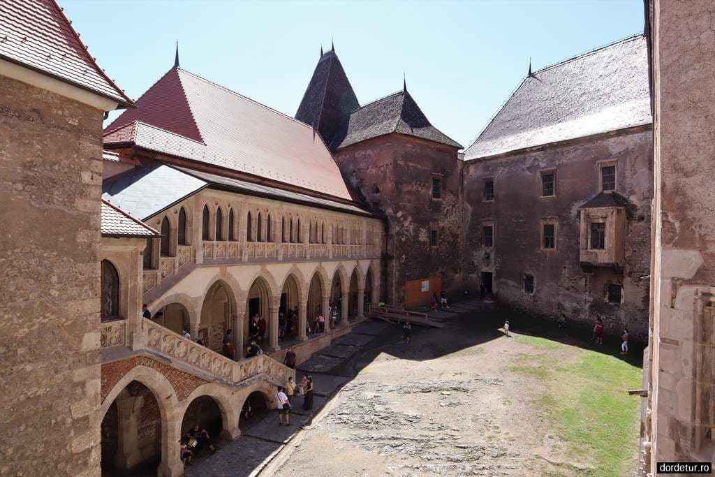 Épület kép 2